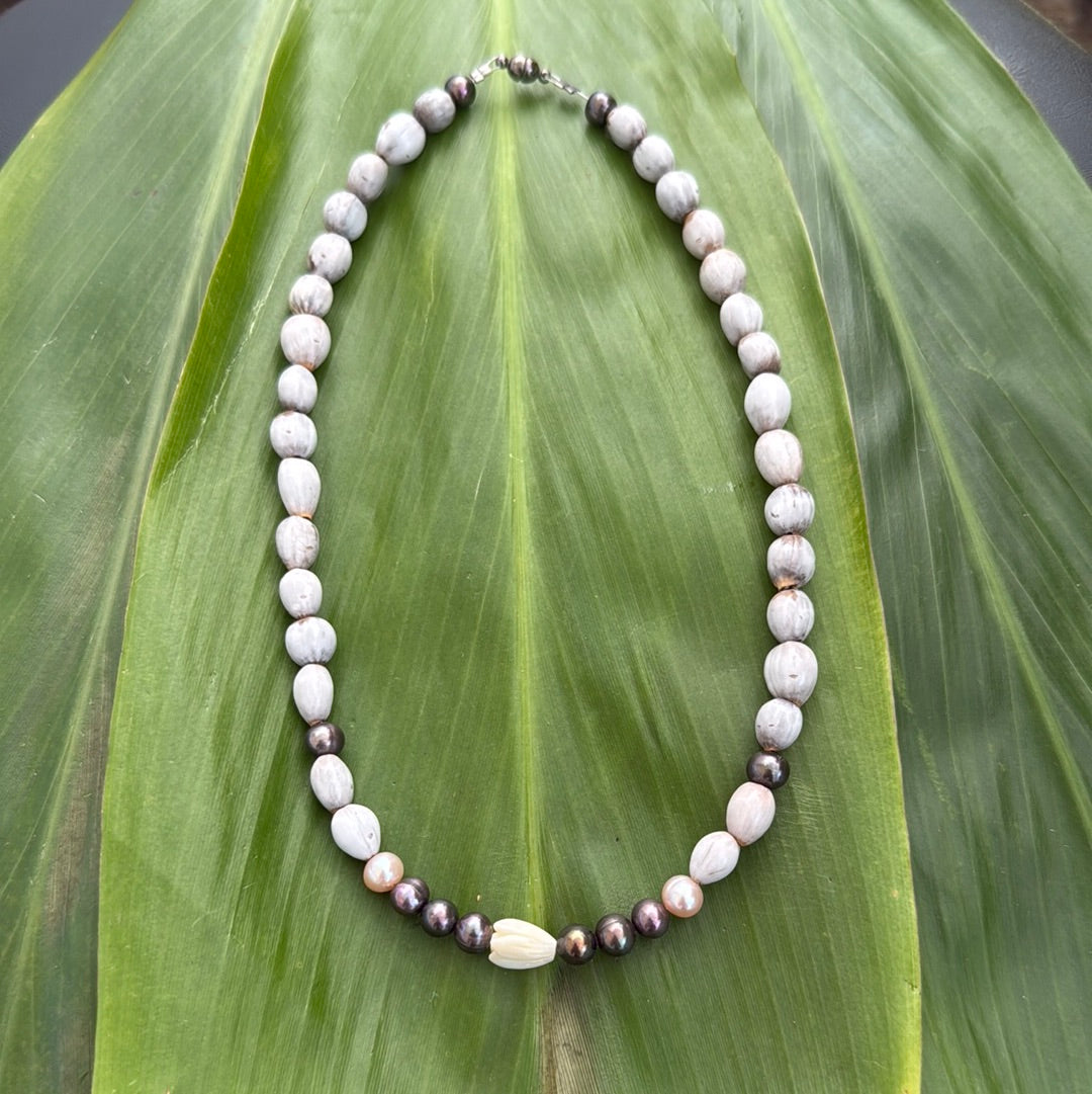 Freshwater pearls, Pikake