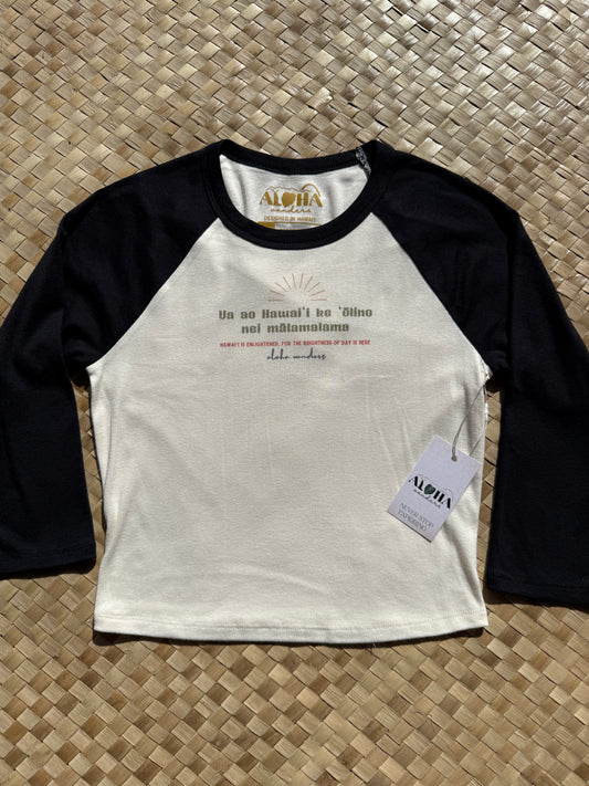 HAWAIʻI IS ENLIGHTENED MICRO RIB 3/4 RAGLAN BABY TEE