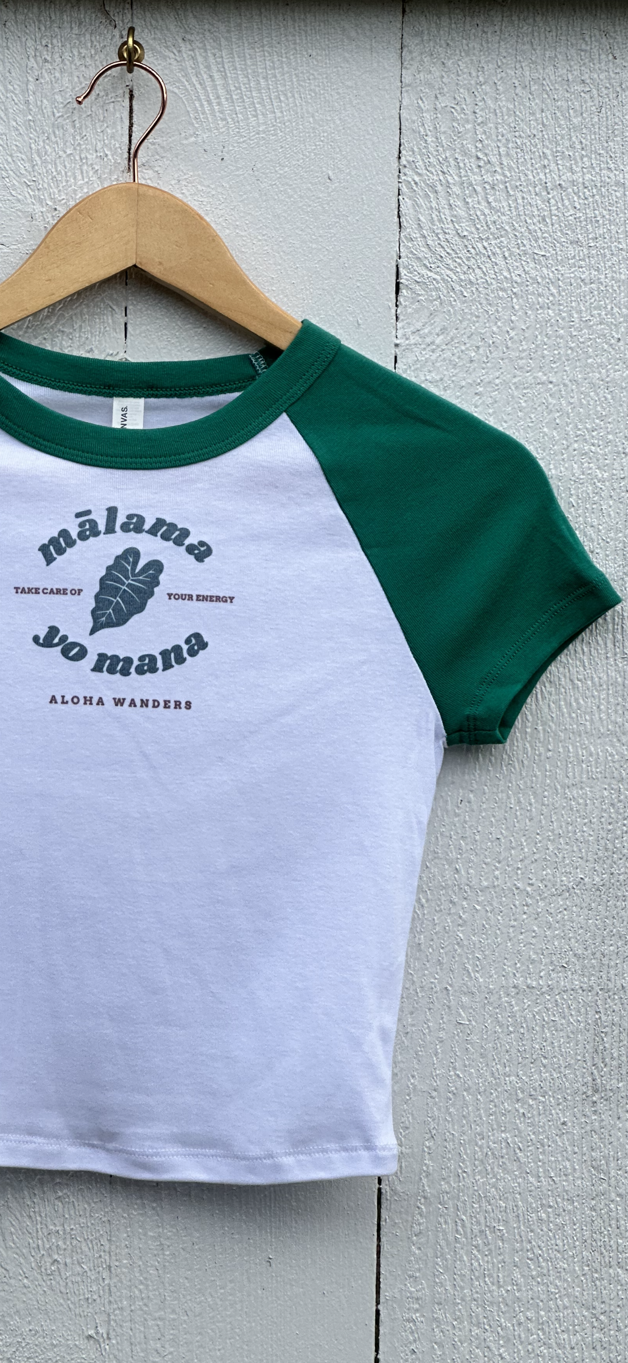 MALAMA YO MANA MICRO RIB RAGLAN BABY TEE