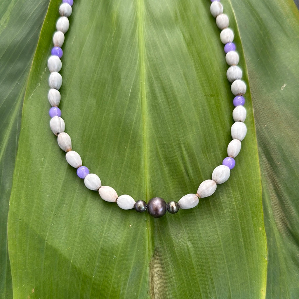 Freshwater pearls, purple taro glass